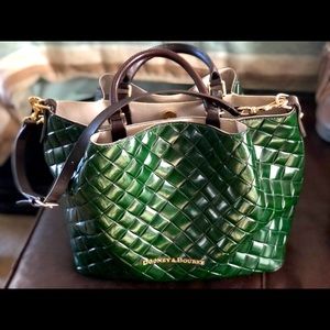 Dooney & Bourke Woven Large Barlow Green